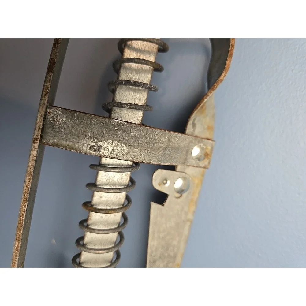 Vintage Victor Mole Trap Animal Trap Co. Made‎ in USA